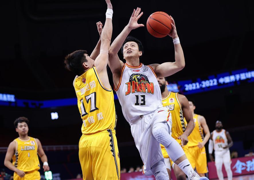 就是不愿意, AAA, 赛季