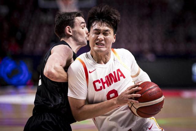 中三分球, AA, 负稍逊一筹