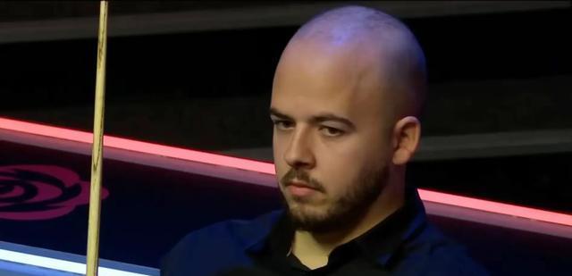 出局, 两人都是四