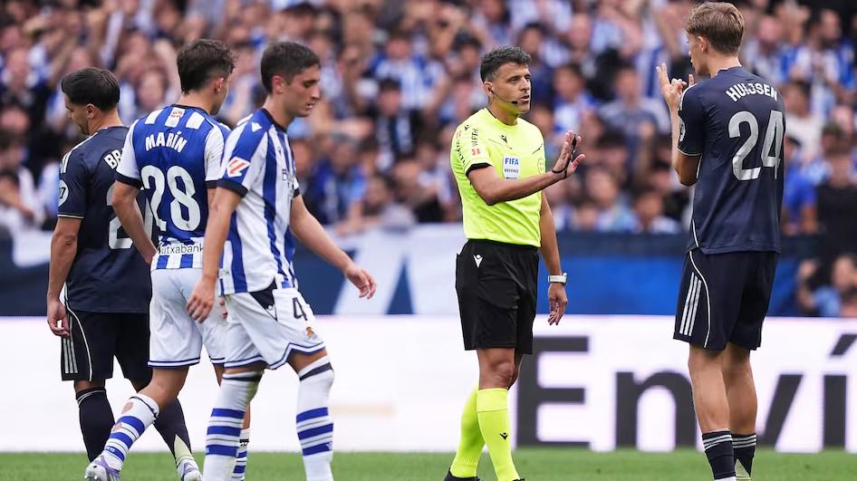 赫伊森处以, 委员会维持