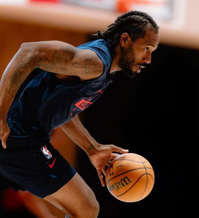 哈登在背后 哈登在背后