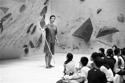 我希望能通, 谢卫成